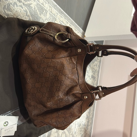 Authentic GUCCI Sukey Leather handbag - Picture 3 of 9